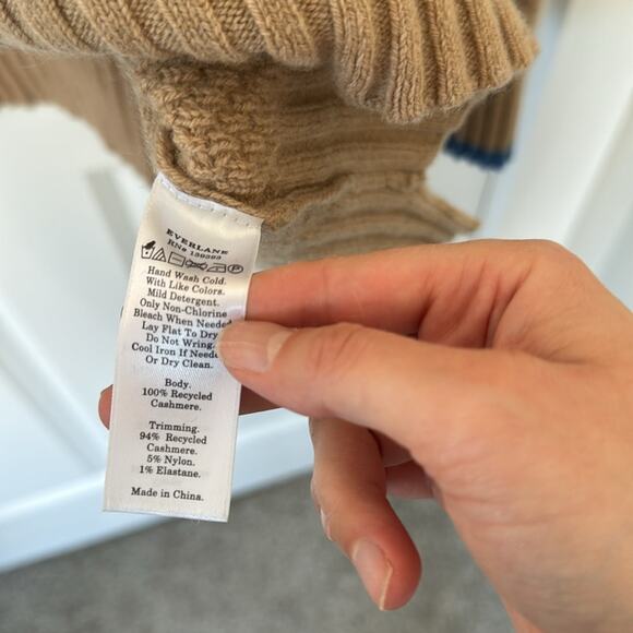 Everlane Waffle Recycled Cashmere Sweater tan mockneck medium - Picture 5 of 5